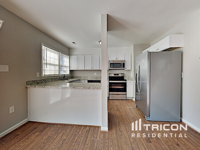 Building Photo - 7103 Falconwood Court Charlotte NC