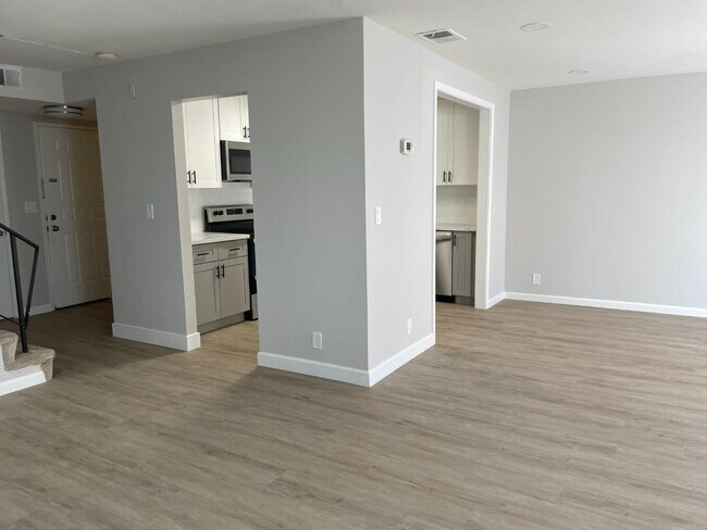 Building Photo - 309 Cravens Ct