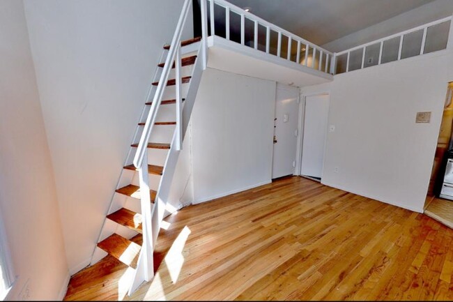 Building Photo - 0 bedroom in New York NY 10024