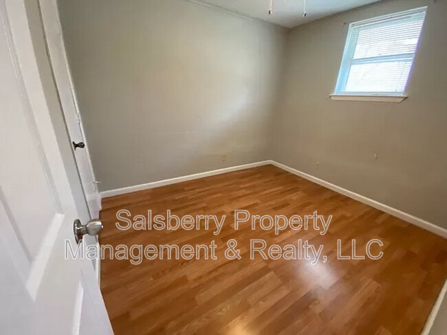 Foto del edificio - 1202 NW 3rd Ave