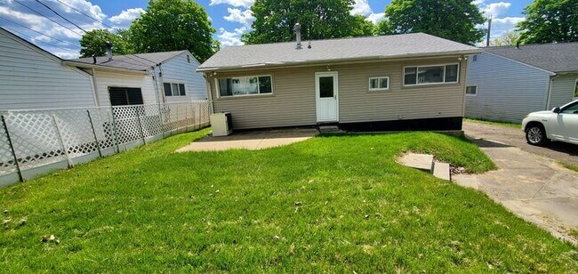 Building Photo - 4324 Wyatt Rd
