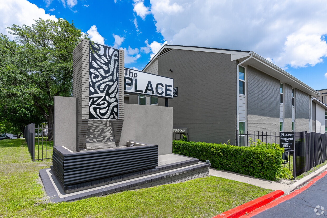 Primary Photo - Place at Westover Hills