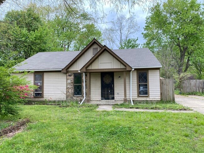 Building Photo - 3681 Barberry St