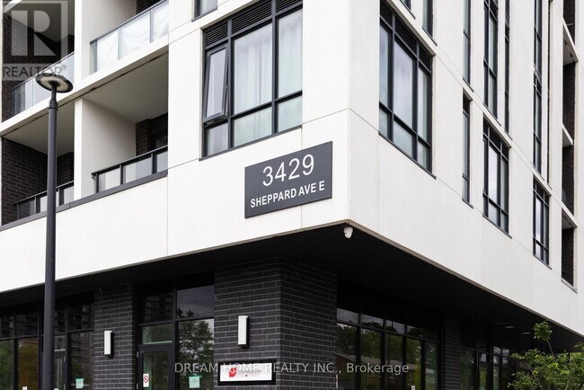 Photo du bâtiment - 3429 Sheppard Ave E