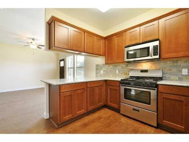 Building Photo - 704 W North Loop Blvd