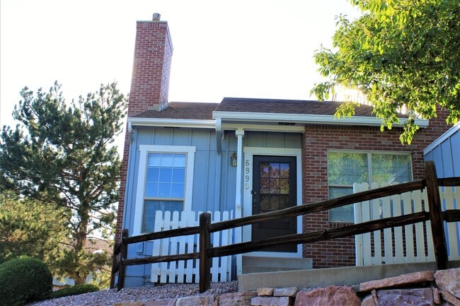 Photo - 6990 Los Reyes Cir House