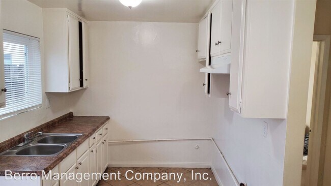 Foto del edificio - 6551-6559 Cherry Ave