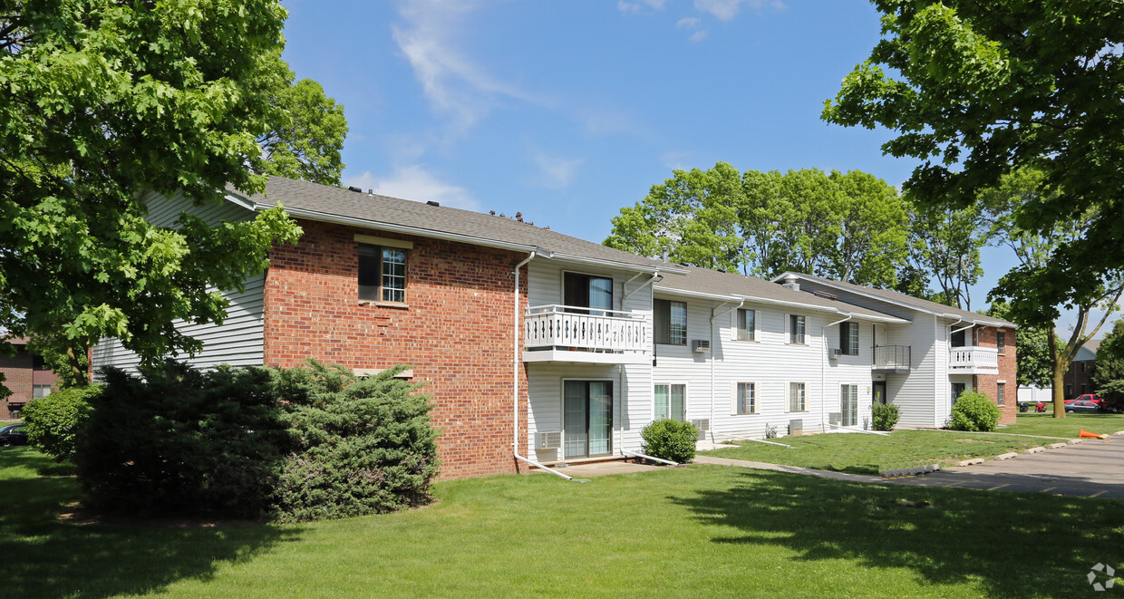 Primary Photo - Virginia Village