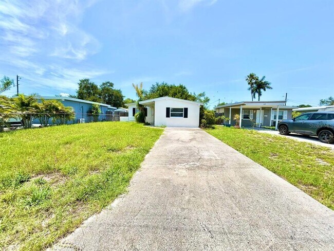 Foto del edificio - 673 59th St S