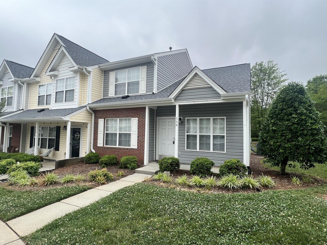 114 Malamute Ln, Greensboro, NC 27407 Townhome Rentals in Greensboro