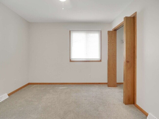 Foto del edificio - Cozy 4 Bed home in Lauderdale