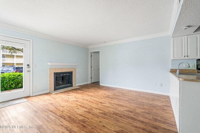 Foto del edificio - 100 Fairway Park Blvd