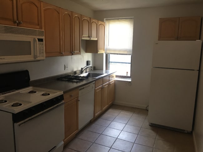 Photo - 283 W 3rd St Apartment