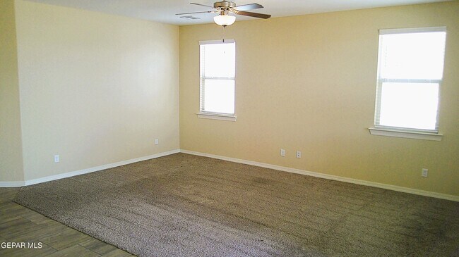 Building Photo - 4620 Marisabel Azcarate St