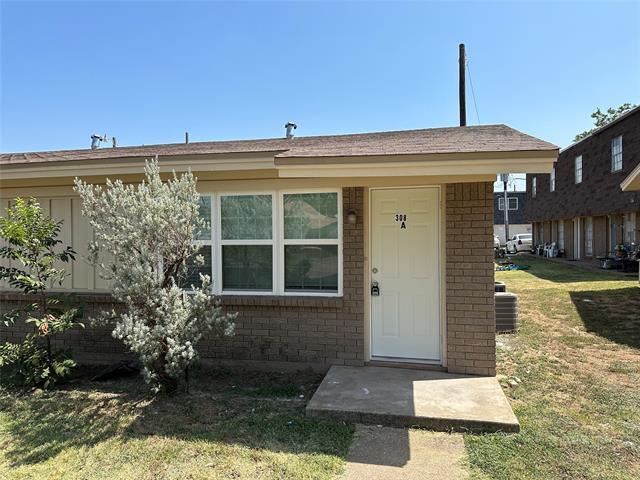 Primary Photo - 306 E Mitchell St