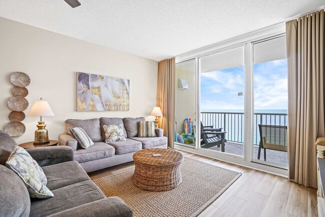 Foto del edificio - 10901 Front Beach Rd
