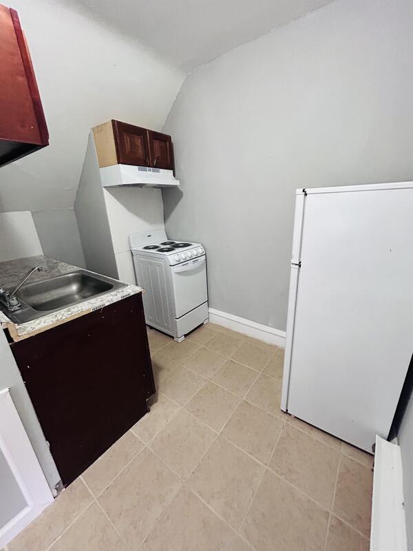 Foto principal - 1221 Lindley Ave