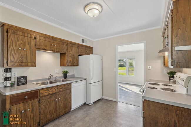 Foto del edificio - 3 Bedroom House in Bloomington