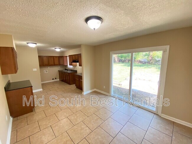 Building Photo - 650 Burdette Ave
