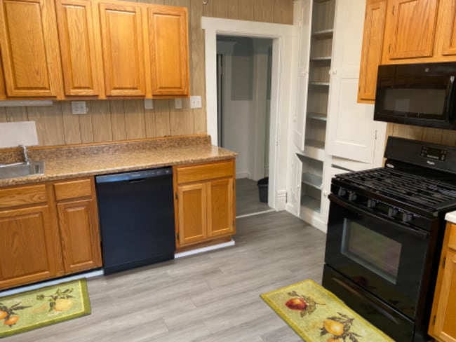 Foto del edificio - 701 Dayton St