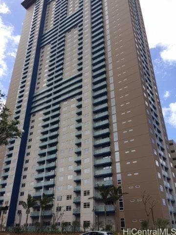 Building Photo - 801 South St