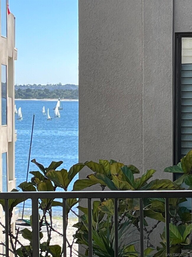 Foto del edificio - 1235 Parker Pl