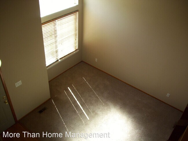 Building Photo - 3 br, 2.5 bath House - 10232 Woodrose Lane