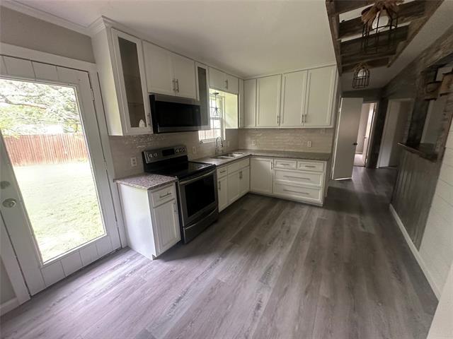 Building Photo - 3625 Sheridon Dr