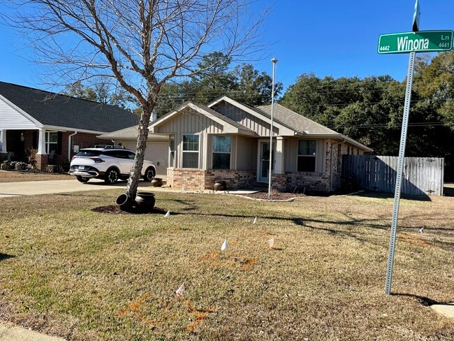 Foto del edificio - 4435 Winona Ln