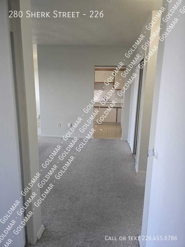 Building Photo - ALL INCLUSIVE! Apartment Near Downtown Leamington
