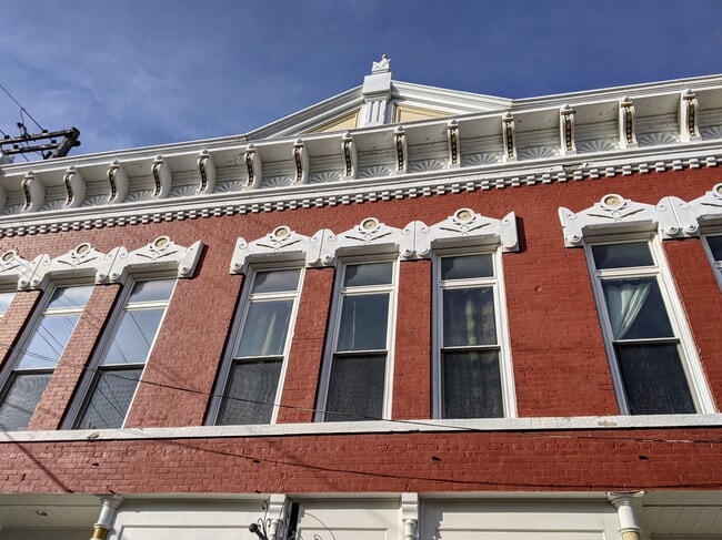 Front of building - 114 S Pearl St