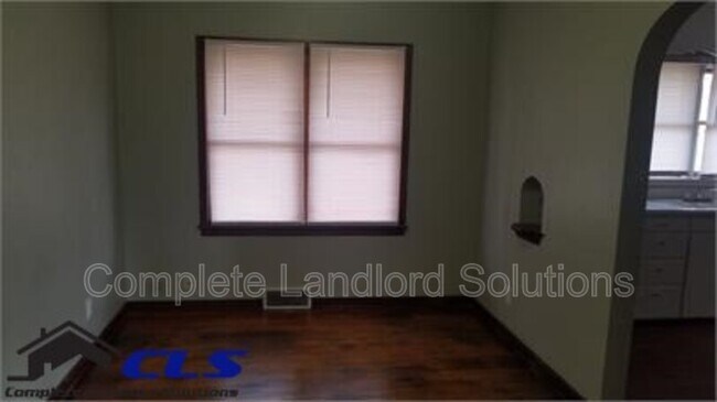 Foto del edificio - 3118 S 7th St