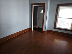 Building Photo - 150 Gardiner Ave