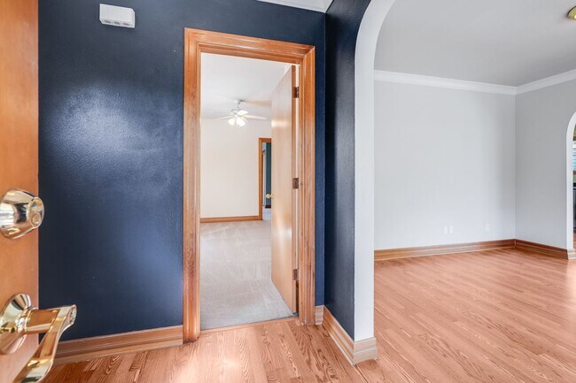 Foto del edificio - Charming 2-bedroom, 1-bath home in Portland's Humboldt neighborhood!