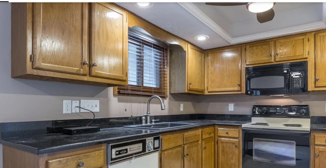 Building Photo - 5275 Timberline Rd