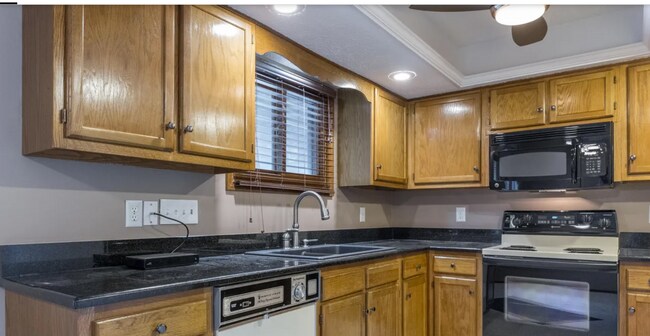 Foto del edificio - 5275 Timberline Rd