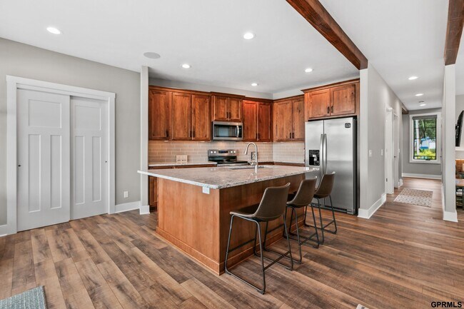 Building Photo - 17107 Rainbow Rd
