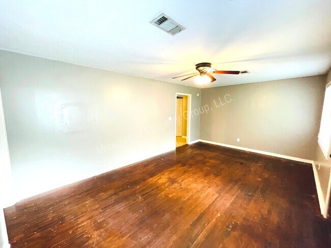 Foto del edificio - 4BR/2BA Home