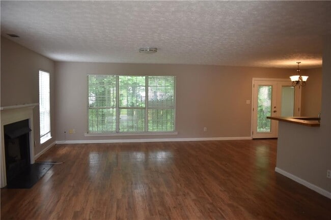 Foto del edificio - 610 Durham Ridge Dr NW
