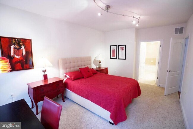 Foto del edificio - 1115 Cameron St