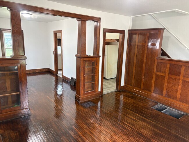 Foto del edificio - 3 Bedroom Duplex Apartment in Waterloo, IA