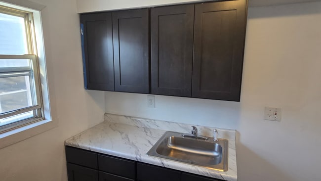 Foto del edificio - 384 S 6th St