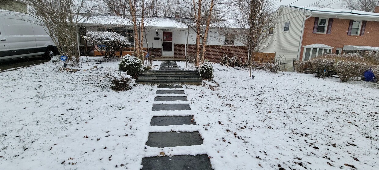 Frente de la casa - 1807 Blueridge Ave