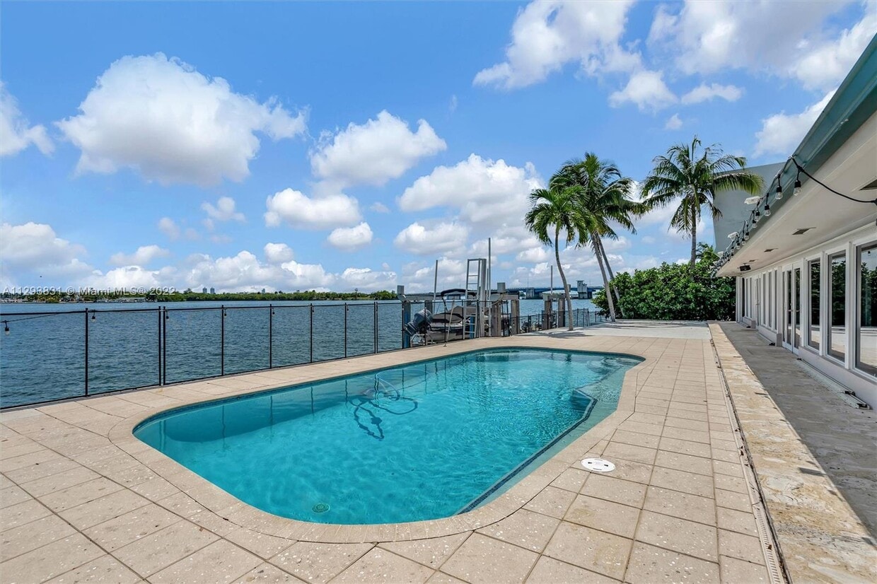 1290 NE 82nd St, Miami, FL 33138 House Rental in Miami, FL