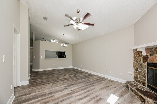 Foto del edificio - 2658 Malibu Cir