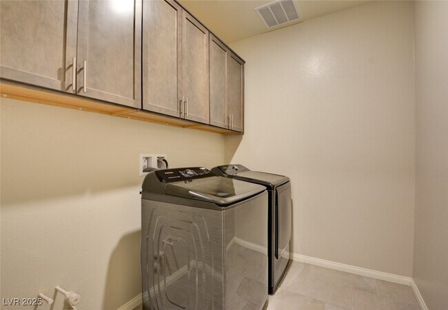 Foto del edificio - 4001 Pink Magnolia Ct