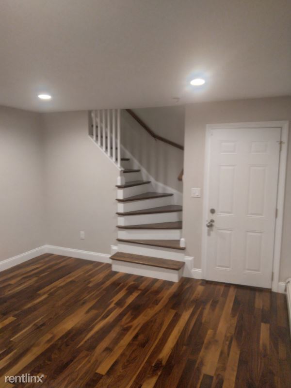 Building Photo - 2 br, 2 bath Townhome - 141 New Rd #1 Unit #1