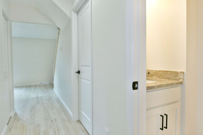 Foto del edificio - 460-462-462 Fowler St