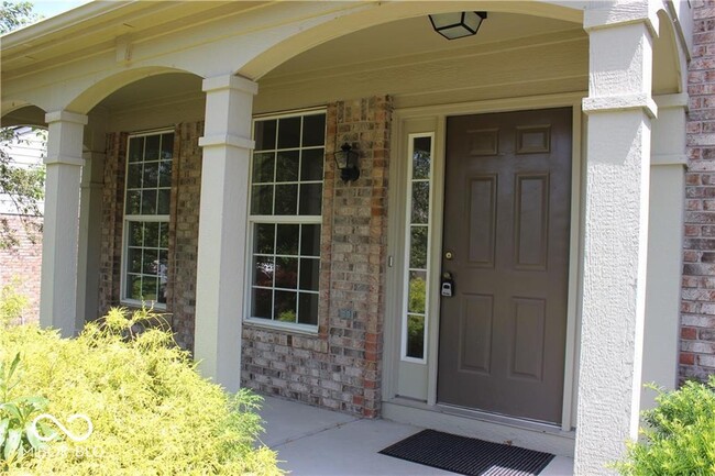 Building Photo - 5622 Blackfoot Trail