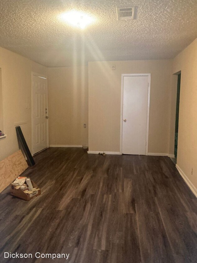 Primary Photo - 3 br, 1.5 bath House - 6550 Crosswell St.